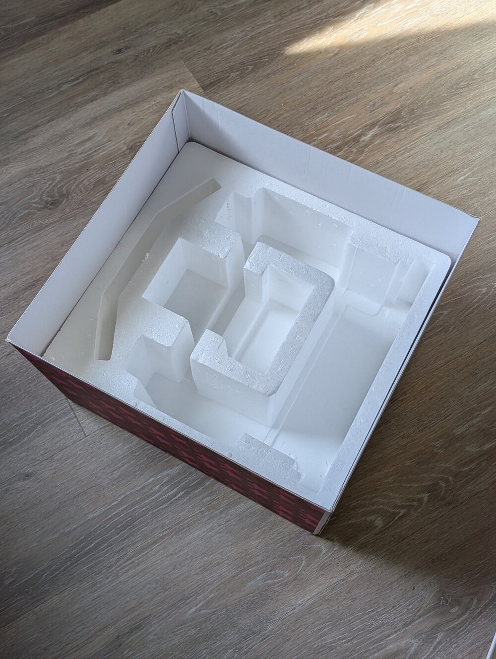 American Girl Molly's Vanity Table Pink and Cream Floral Vanity Set with Mirror - Picture 11 of 14